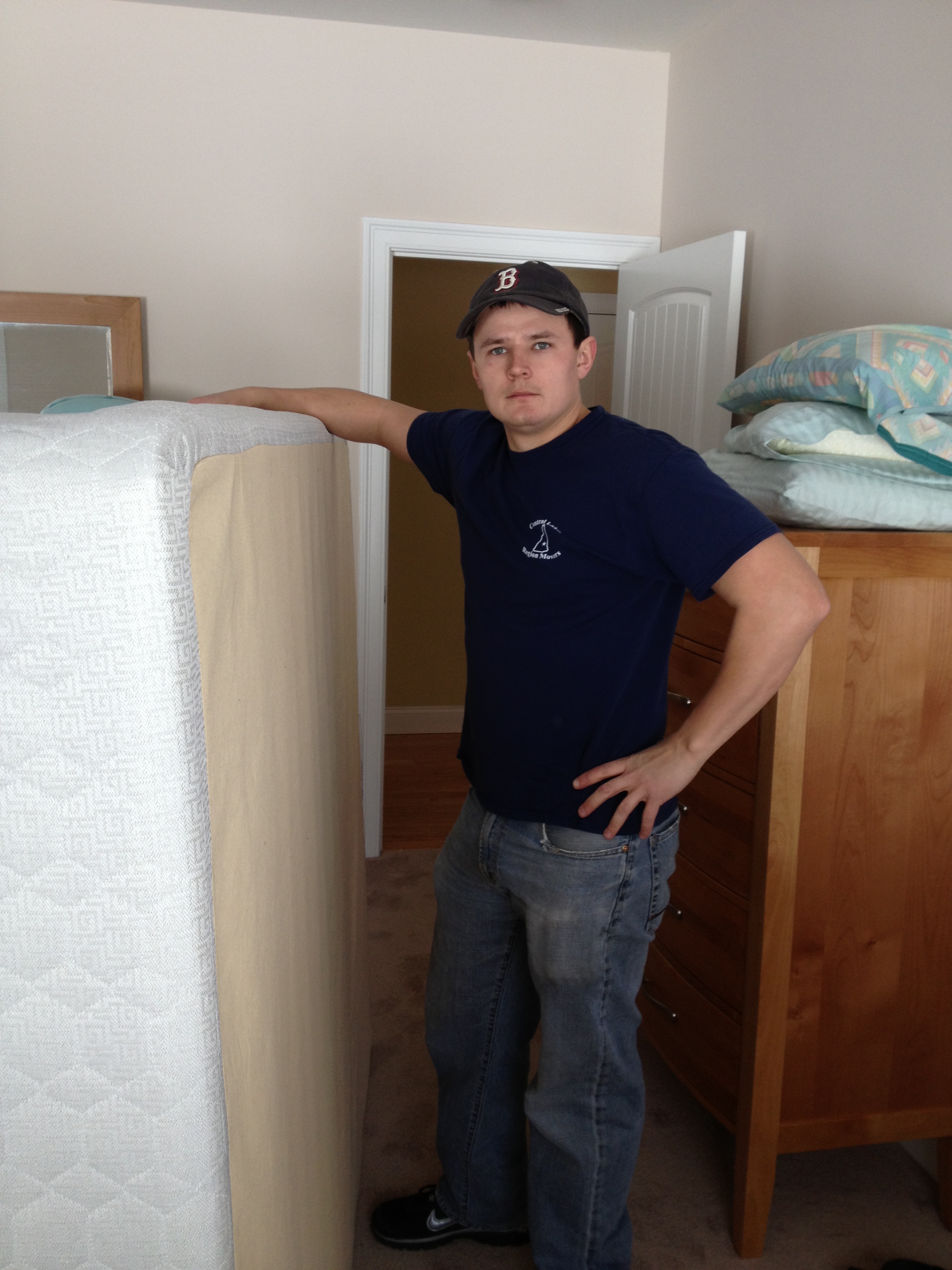 How much does it cost to hire a mover on average?