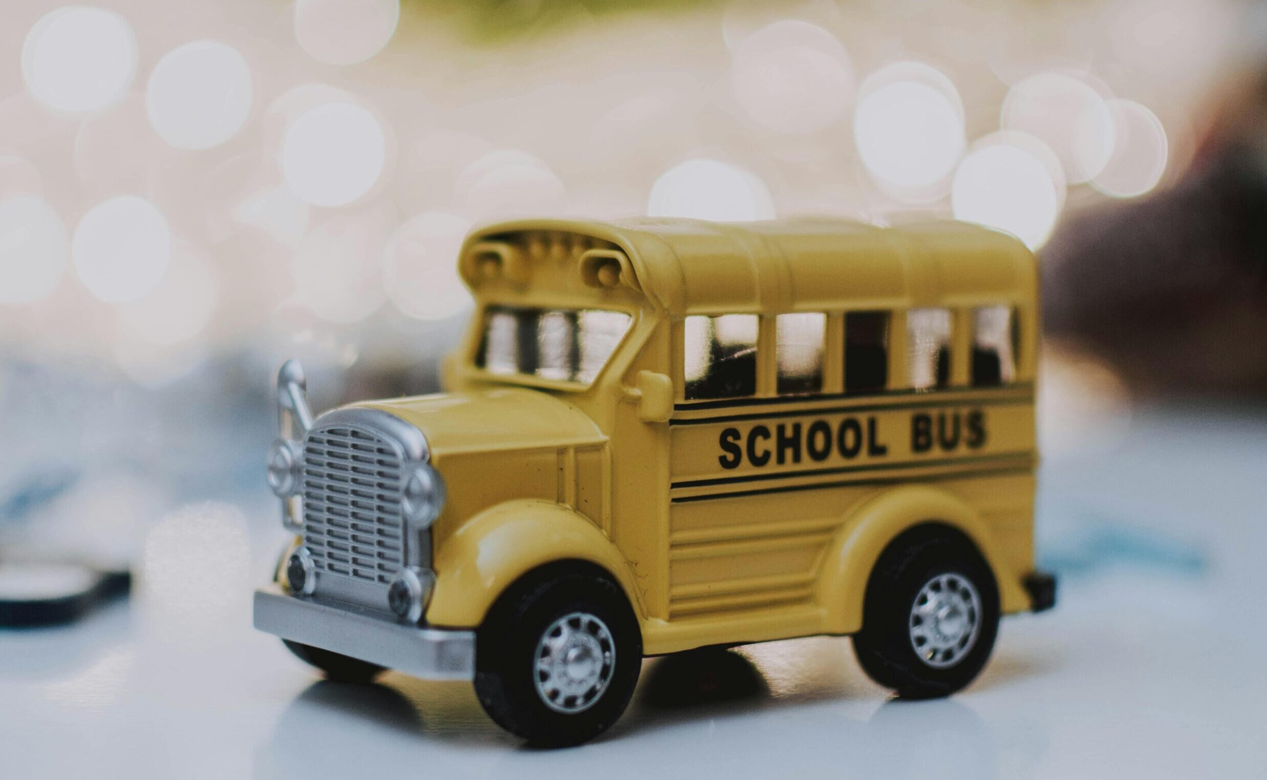 Moving with Kids During Back-to-School Season: 7 Tips to Keep Stress Low and Spirits High